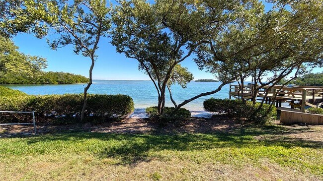 Building Photo - 1515 Pinellas Bayway S