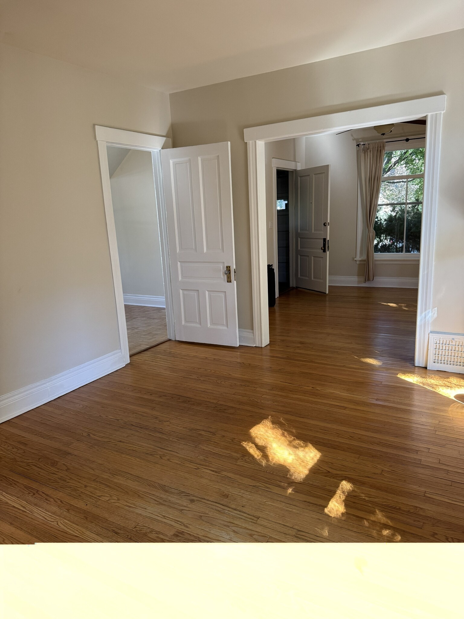 Dining room looking back to LR - 1428 Washington St