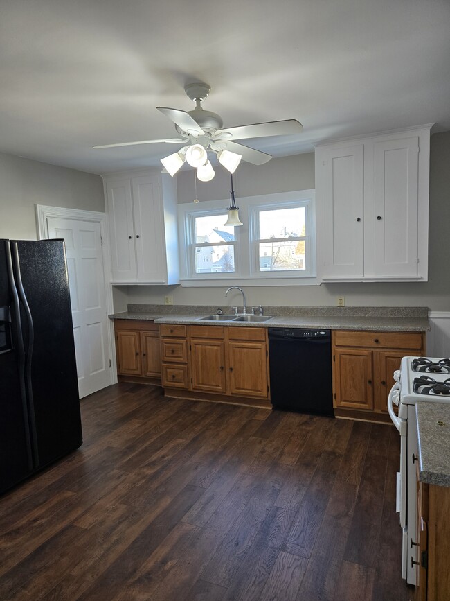 Building Photo - DENVER