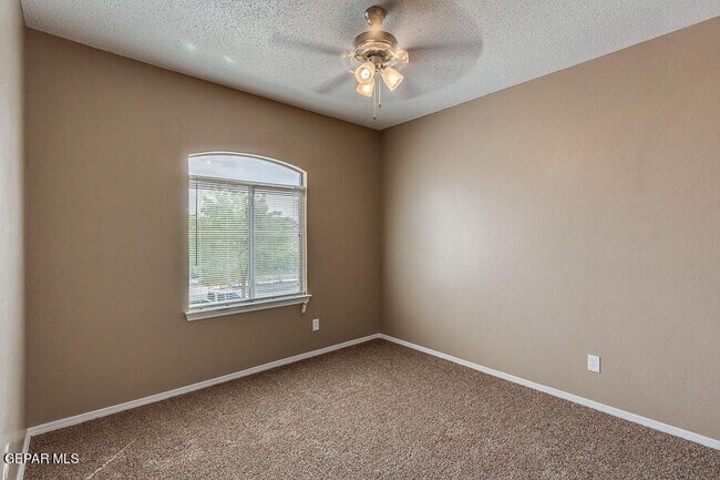 Building Photo - 12233 Iverson Ct