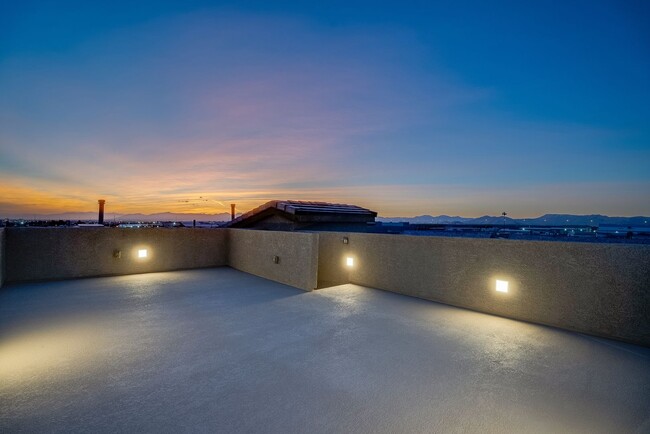 Building Photo - Las Vegas Luxury, Contemporary Furnished H...