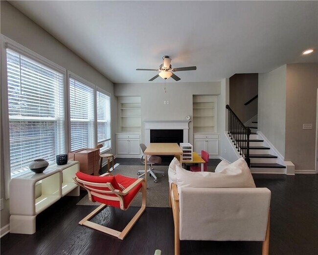 Building Photo - 871 Sunset Park Dr