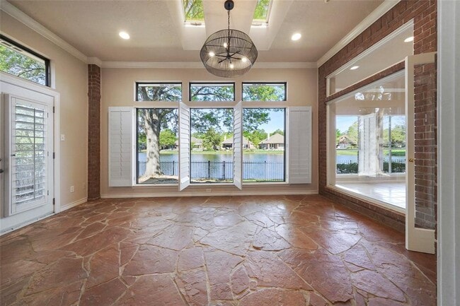 Building Photo - 39 Wild Meadow Ct