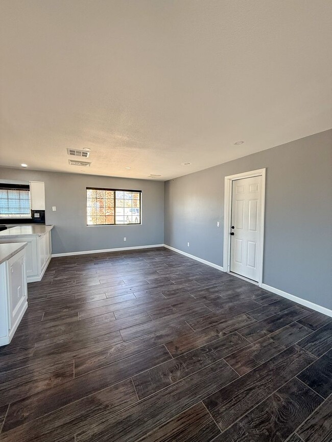 Building Photo - Remodeled 2 Bedroom Home in 29 Palms