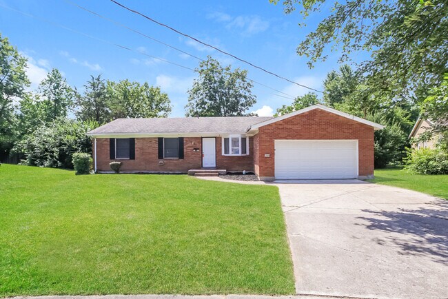 Primary Photo - Beautiful All Brick 3 Bedroom Home in Spri...
