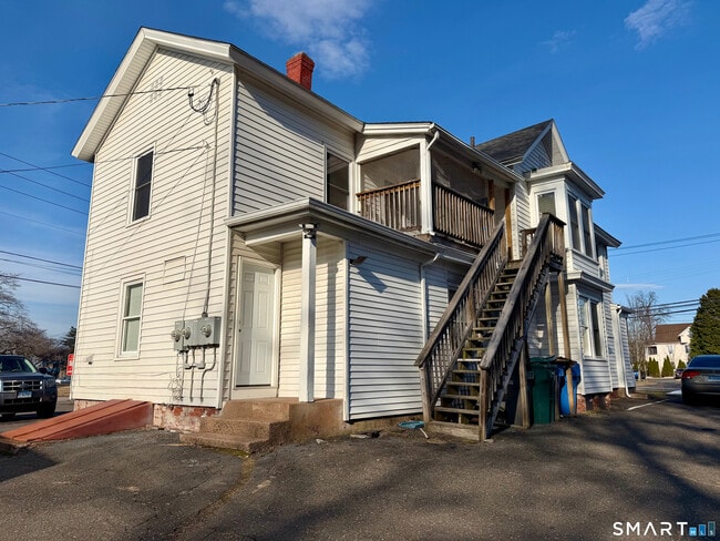 Building Photo - 244 Main St