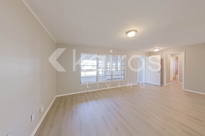 Building Photo - 1635 Jamaica St