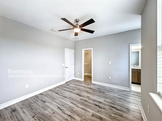 Building Photo - 28892 Perilli Pl