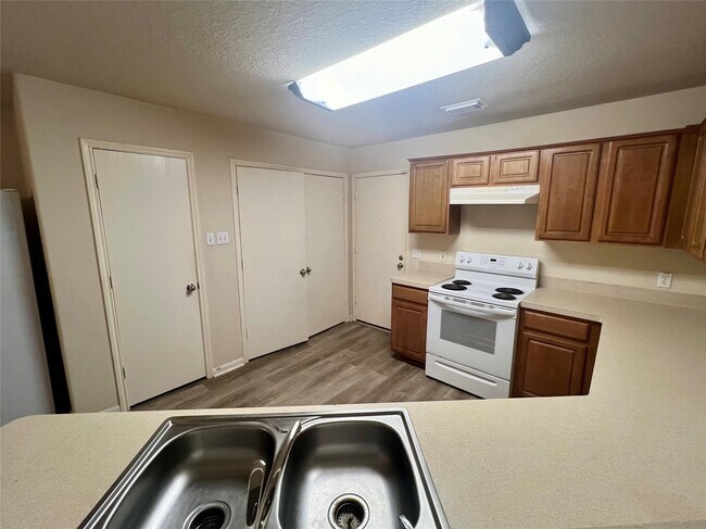 Building Photo - 17910 Port O Call St