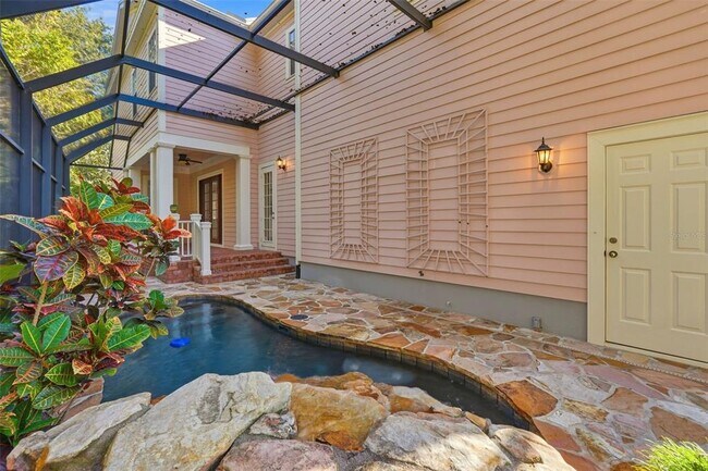 Building Photo - 815 Lake Evalyn Dr