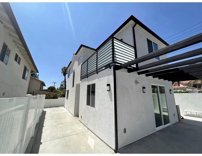 Primary Photo - 14739 Drell St