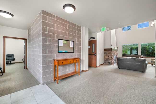 Building Photo - Beautiful Condo in Lynden