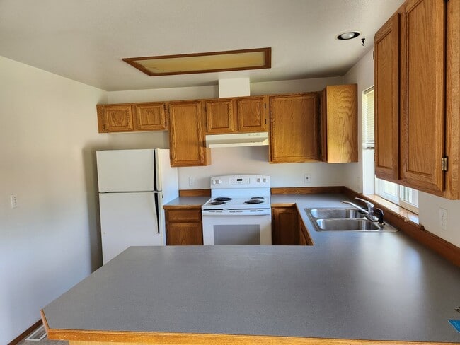 Building Photo - e501