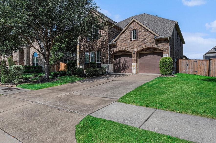 Primary Photo - 11011 Kirker Ln