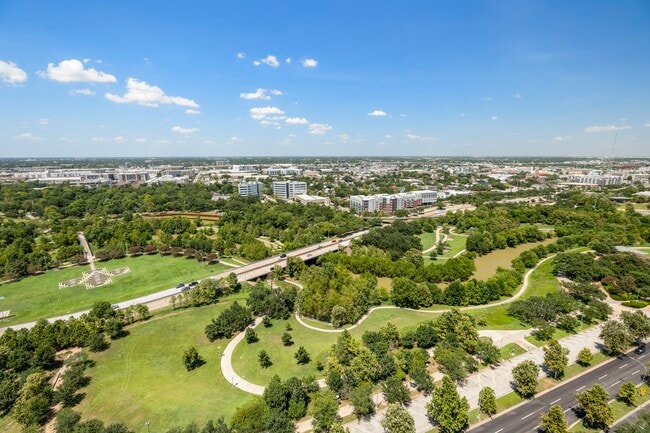 Building Photo - 1711 Allen Pkwy