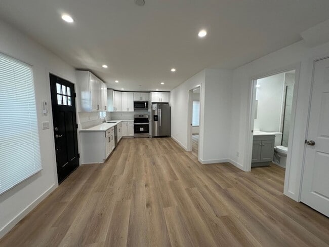 Building Photo - Completely remodeled and located on a quie...