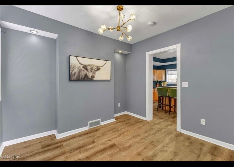 Building Photo - 1374 W 116th St