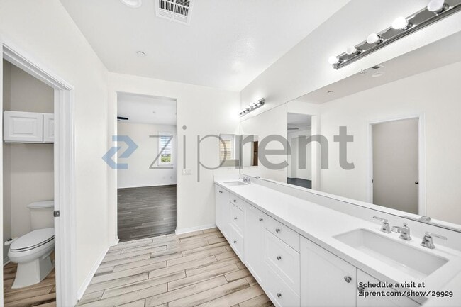 Building Photo - 2409 Via Alicante