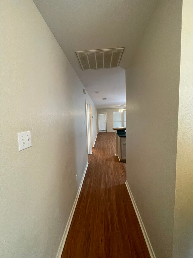 Building Photo - 15413 Palmira Ave