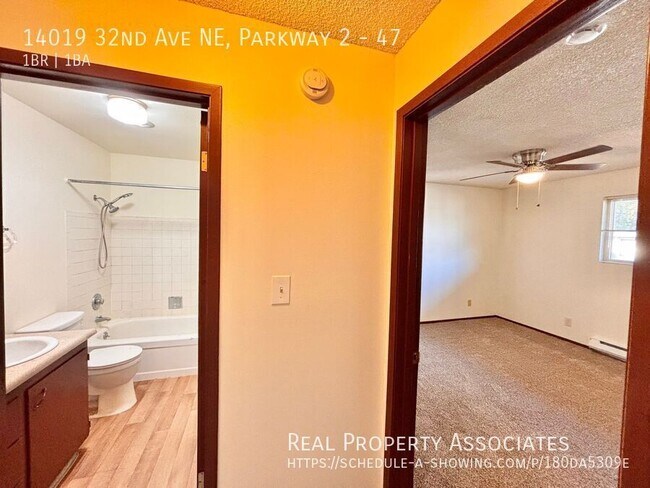 Building Photo - Parkway Apartments