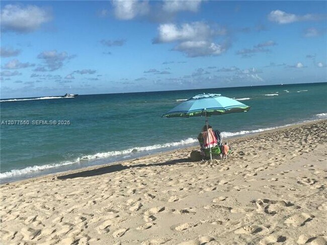 Building Photo - 9008 Collins Ave