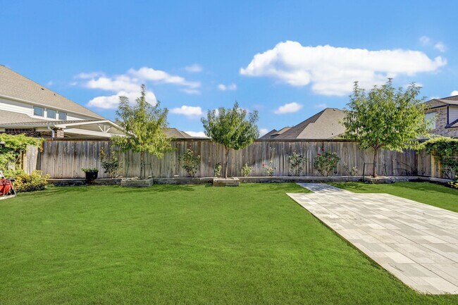 Building Photo - 11314 Cosmopolitan Dr