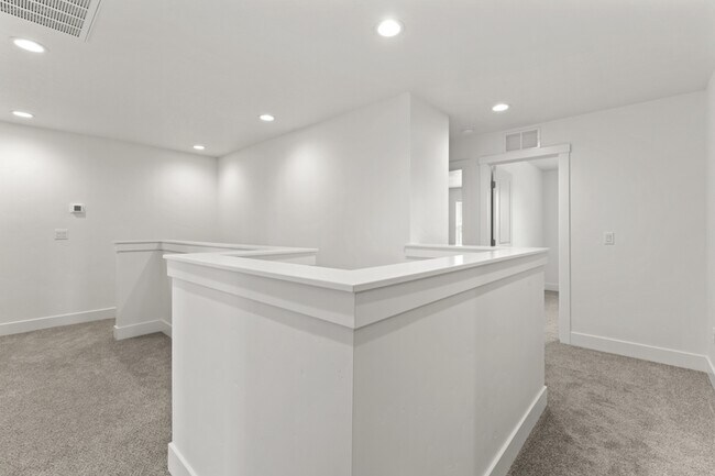 Building Photo - 1673 N Solterra Ln