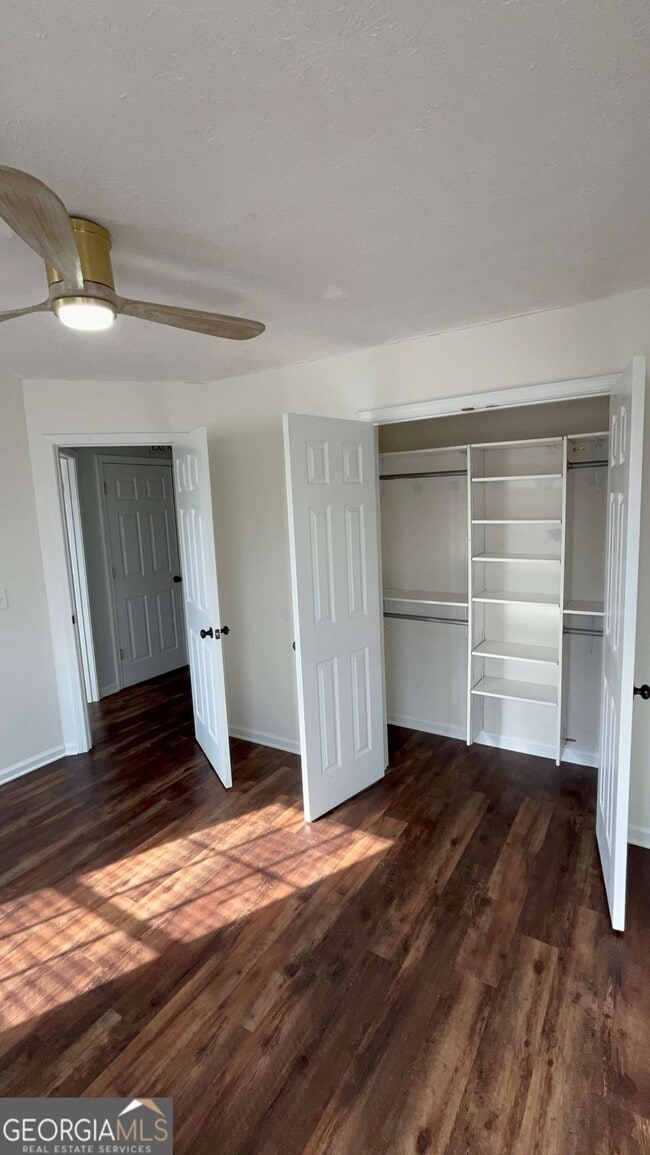 Building Photo - 392 Mill Pond Crossing