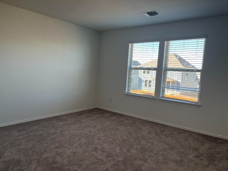 Building Photo - 133 Fiery Skipper Ln