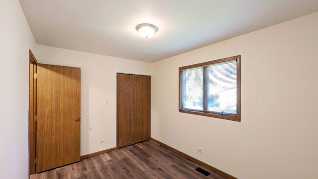 Building Photo - 600 Crescenzo Ct