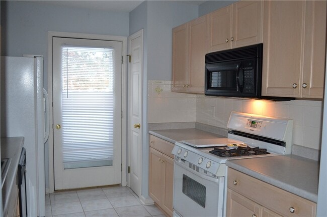 Building Photo - 24 Amberwood Pl