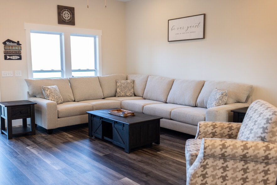 Building Photo - 161 Emalyn Ct