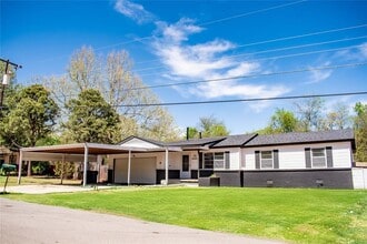 Building Photo - 10601 Tumilty Terrace