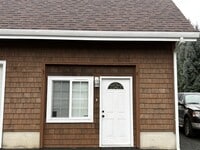 Building Photo - 141 E Fairfield Ct