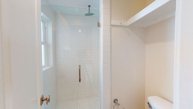 Building Photo - Updated and Spacious Coronado Townhome Ava...