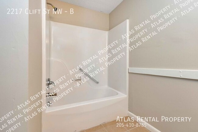 Building Photo - 2217 Clift St NW