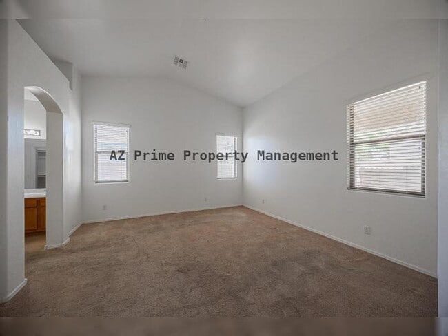 Building Photo - 6918 S 37th Glen