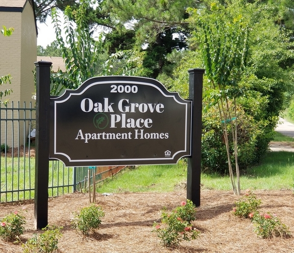 Building Photo - Oak Grove Place Apartments