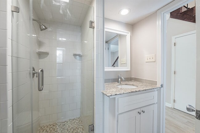 Building Photo - 15171 Kimberley Ct