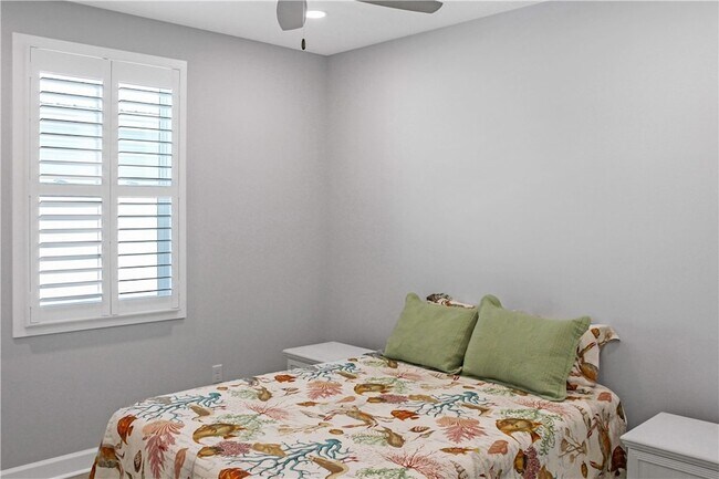 Building Photo - 905 Wayne St