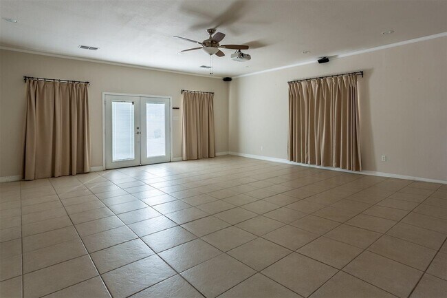 Building Photo - 309 Boulder Ridge Dr