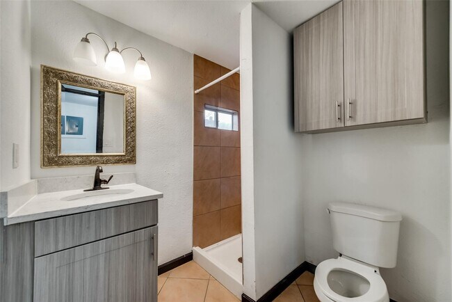 Bathroom - 5212 Parry Ave