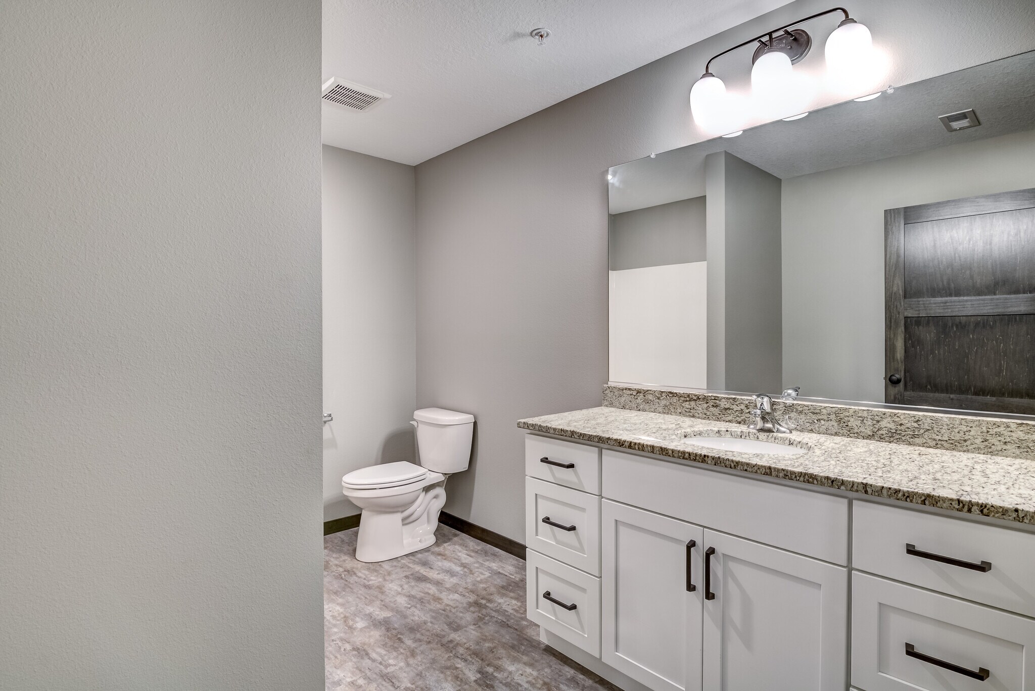 Building Photo - 102 Ridge Rd