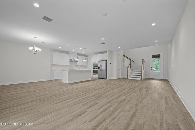 Building Photo - 23 Oak Pk Dr