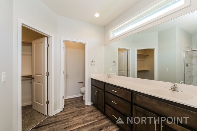 Building Photo - 4BR/3BA | Newly Renovated Single Family Home | 1-Car Covered Parking | In Bradley Crossing!