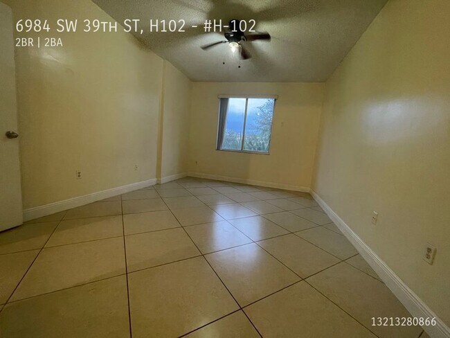 Building Photo - 6984 SW 39th St