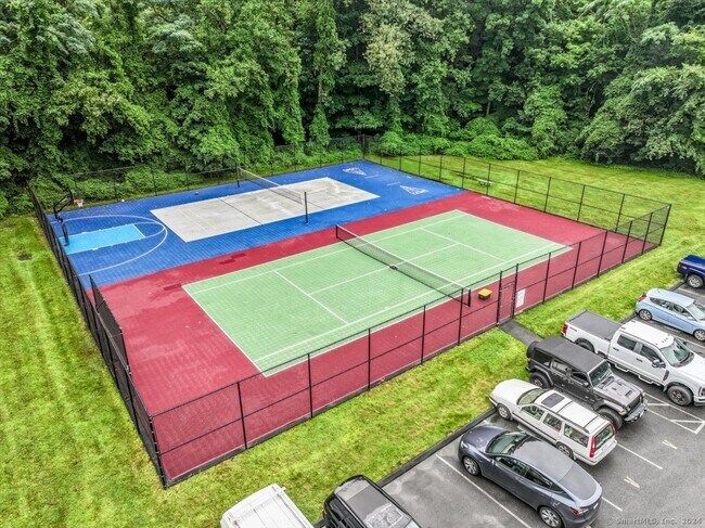 Building Photo - 22 Olcott Way