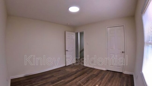 Building Photo - 613 Key St