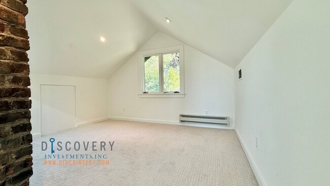 Building Photo - Panoramic Hill Estate with Sweeping Views