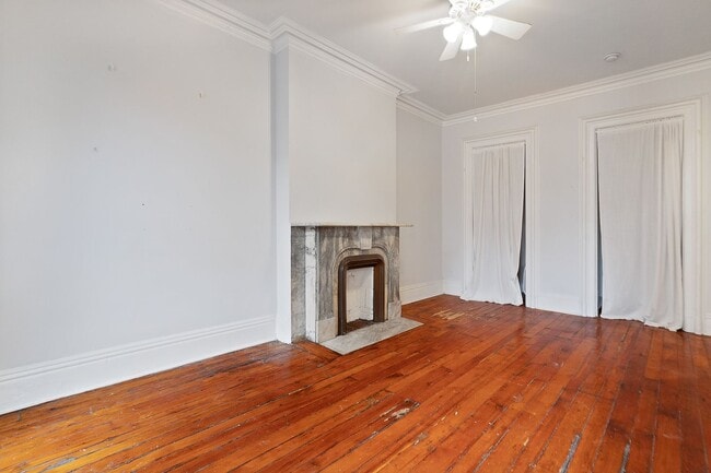 Building Photo - 277 Crown St